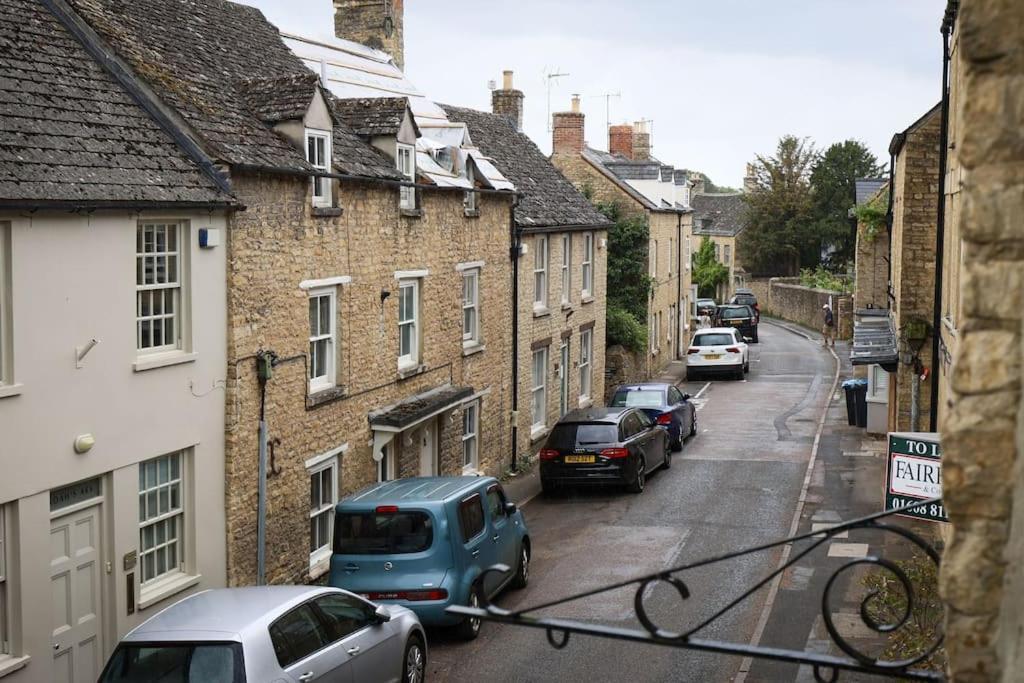 Spacious 1-Bed Apartment With Super King Or Twin In Central Charlbury, Cotswolds מראה חיצוני תמונה